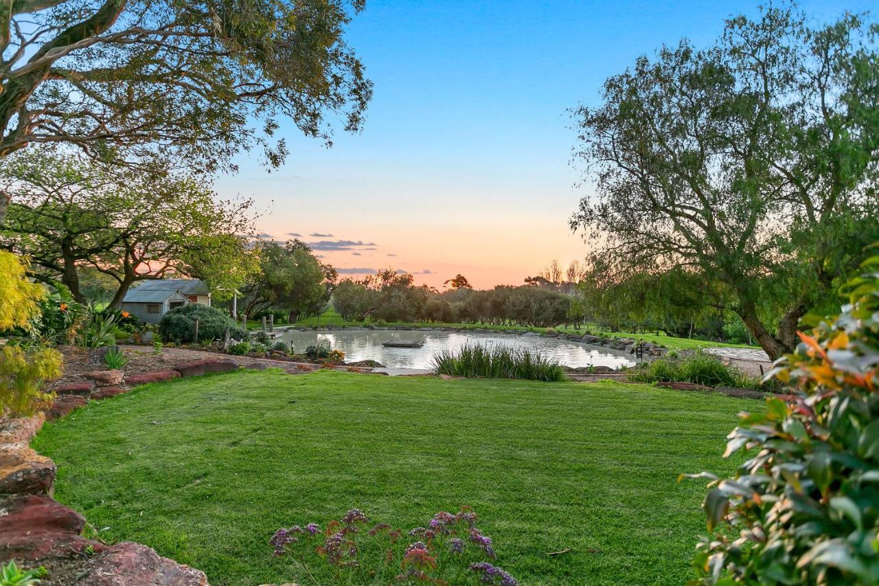 The Farm Willunga Bed & Breakfast Екстериор снимка